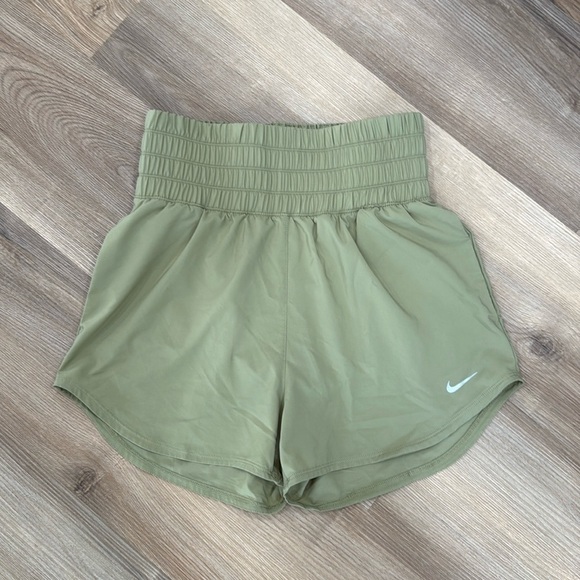 Nike One Dri-FIT Ultra High-Waisted 3" Brief-Lined Shorts in Neutral Olive Small - Picture 3 of 11